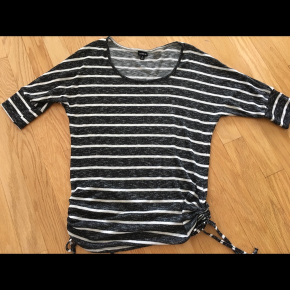 Torrid Gray White Stripe Ruched Top Shirt 2 2X - Picture 2 of 3
